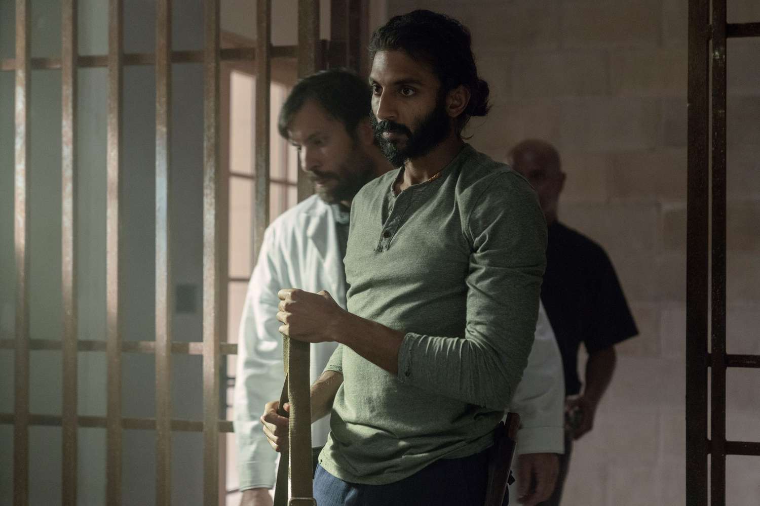 The Walking Dead: Open Your Eyes – Siddiq’s Struggles, and a Betrayal That’ll Make You Scream (Season 10, Episode 7)