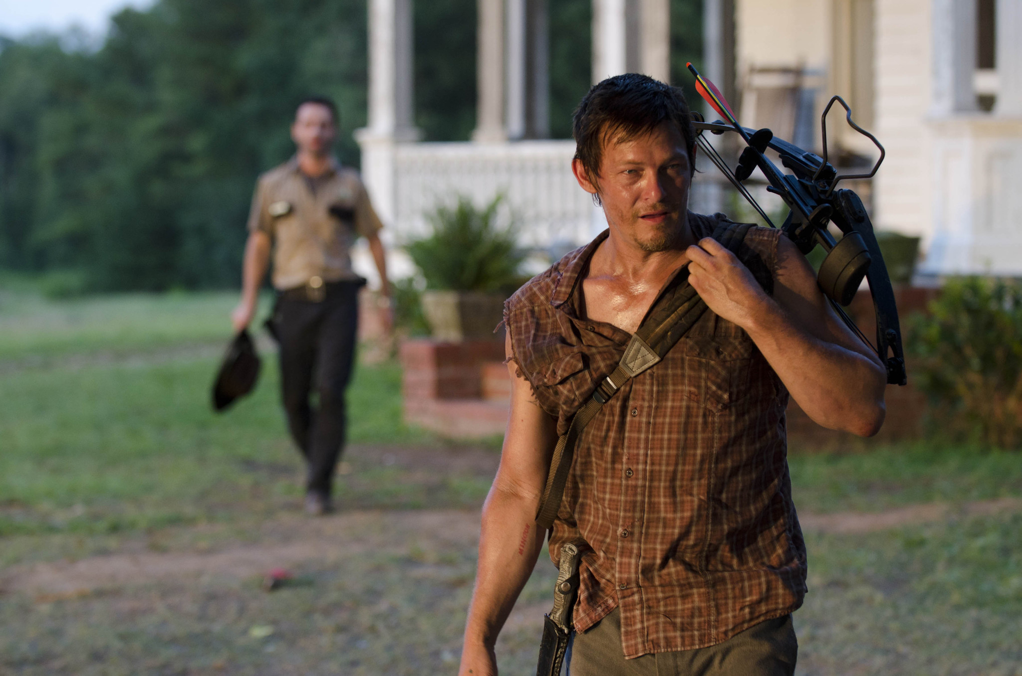 The Walking Dead: Cherokee Rose – Flowers, Flirting, and a Very Unfortunate Well Walker (Season 2, Episode 4)