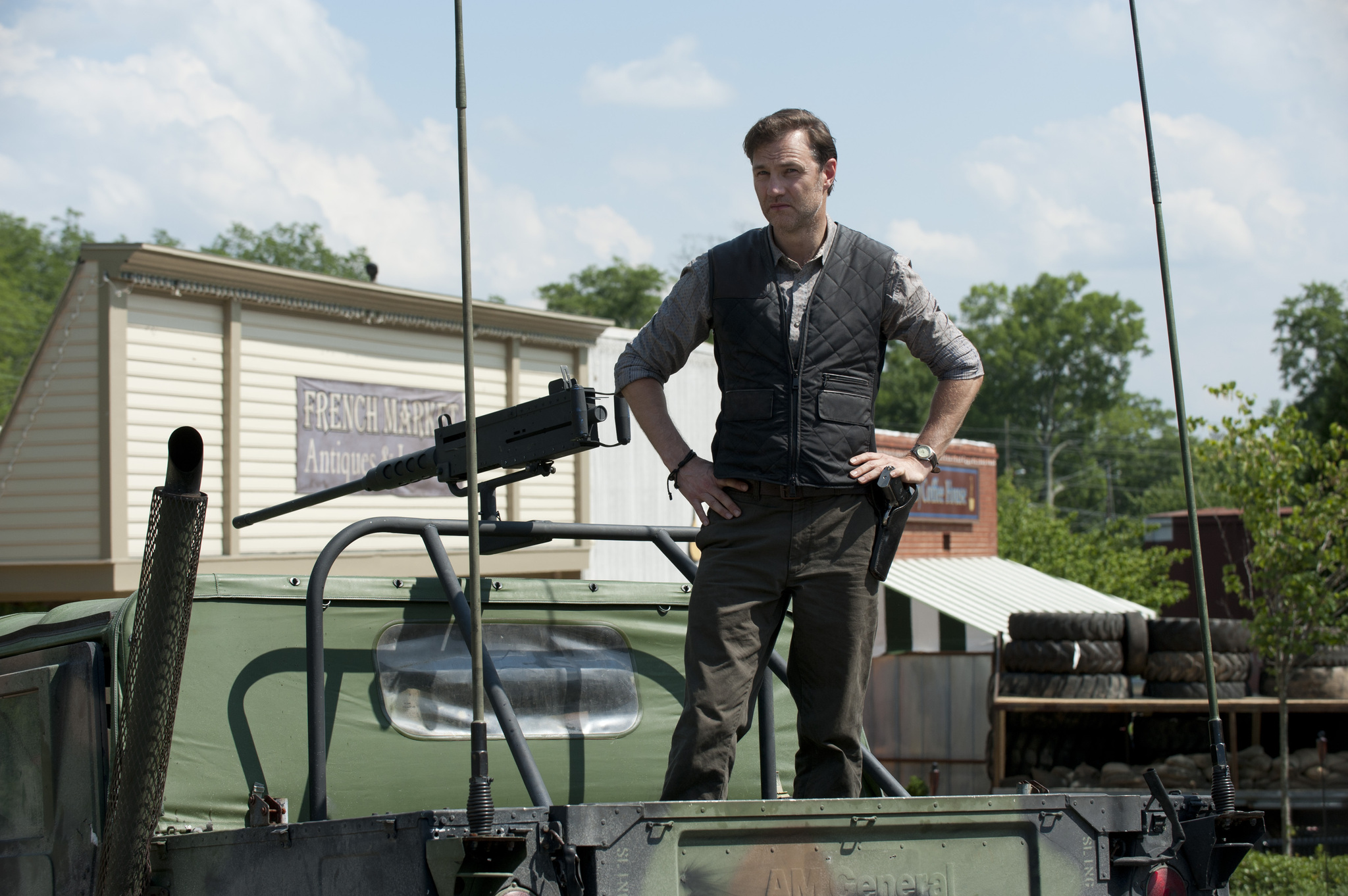 The Walking Dead: Walk with Me – Woodbury, Welcome to the Weird (Season 3, Episode 3)